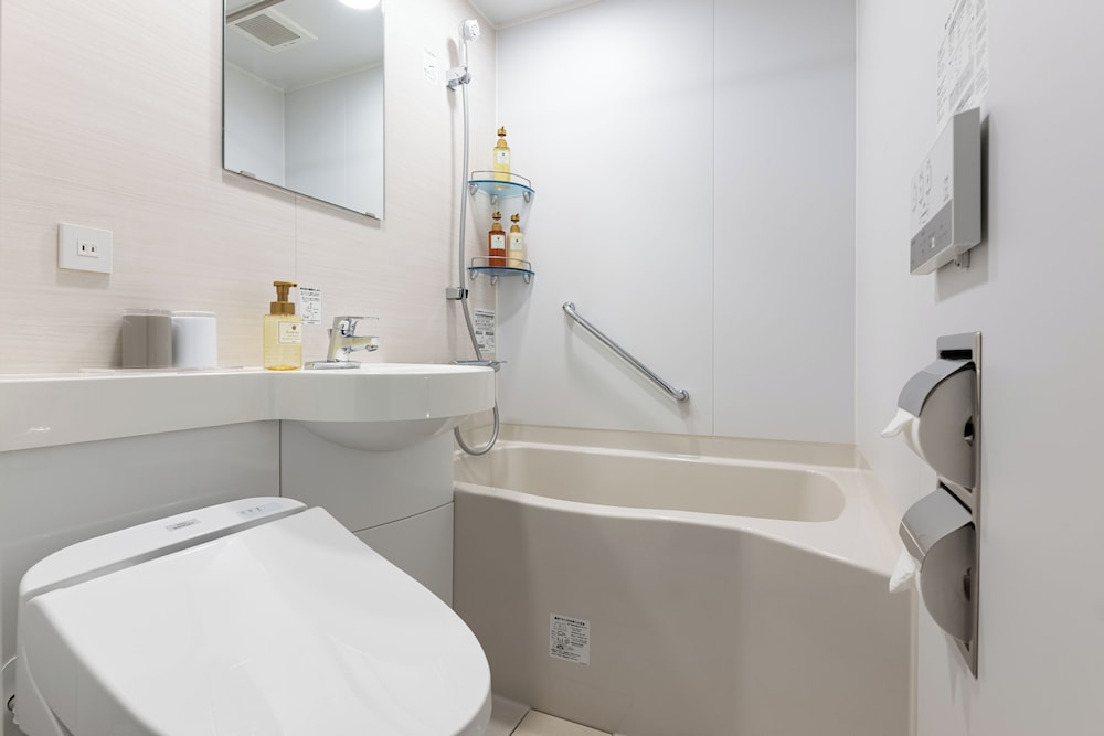 スタンダード ダブルルーム 禁煙 バスルーム1 | イチホテル東京八丁堀