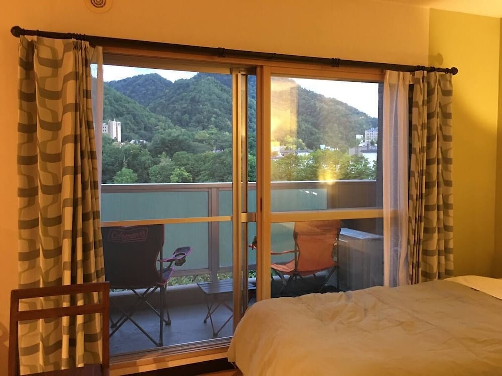 客室1 | フューデイズコンドミニアム定山渓