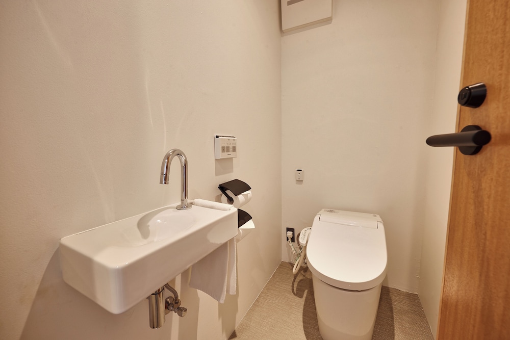 ラグジュアリー ヴィラ 1 ベッドルーム プライベートプール プールビュー バスルーム0 | Secret Villas by Relapool