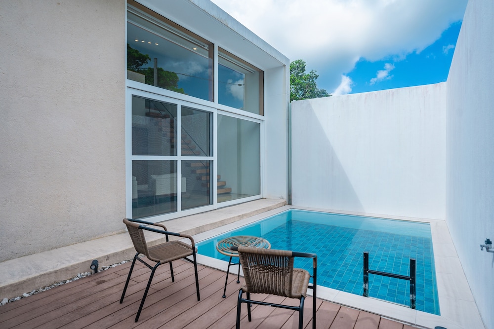 ラグジュアリー ヴィラ 1 ベッドルーム プライベートプール プールビュー テラス / パティオ3 | Secret Villas by Relapool