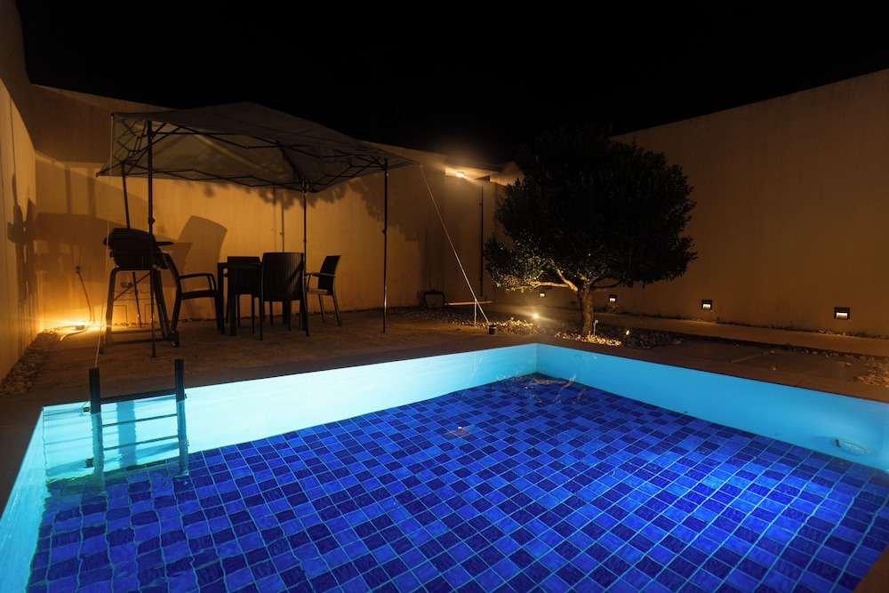 ラグジュアリー ヴィラ 1 ベッドルーム プライベートプール プールビュー テラス / パティオ0 | Secret Villas by Relapool