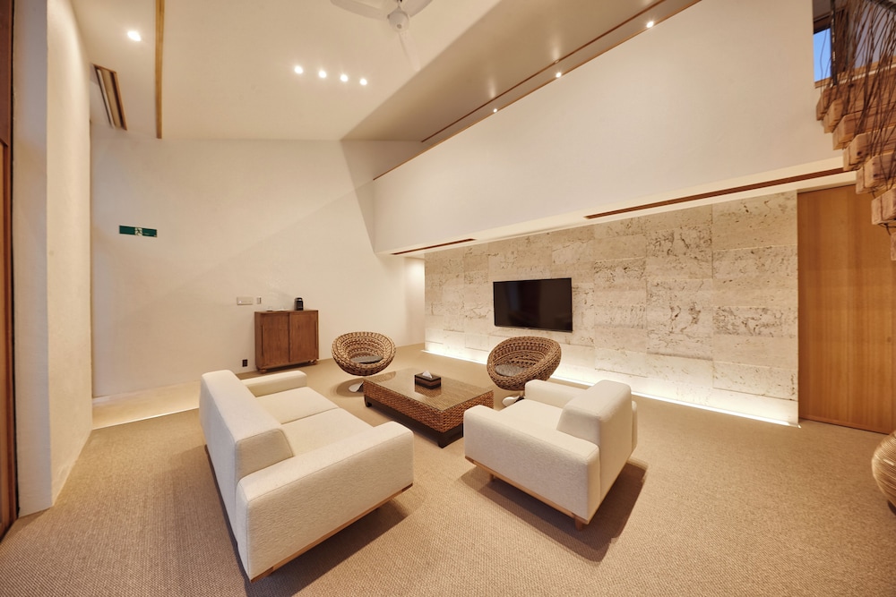 ラグジュアリー ヴィラ 1 ベッドルーム プライベートプール プールビュー リビング エリア0 | Secret Villas by Relapool