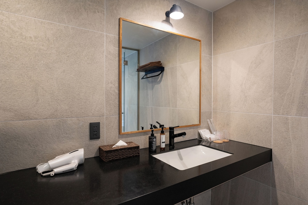 ラグジュアリー ヴィラ 1 ベッドルーム プライベートプール プールビュー バスルームの設備0 | Secret Villas by Relapool