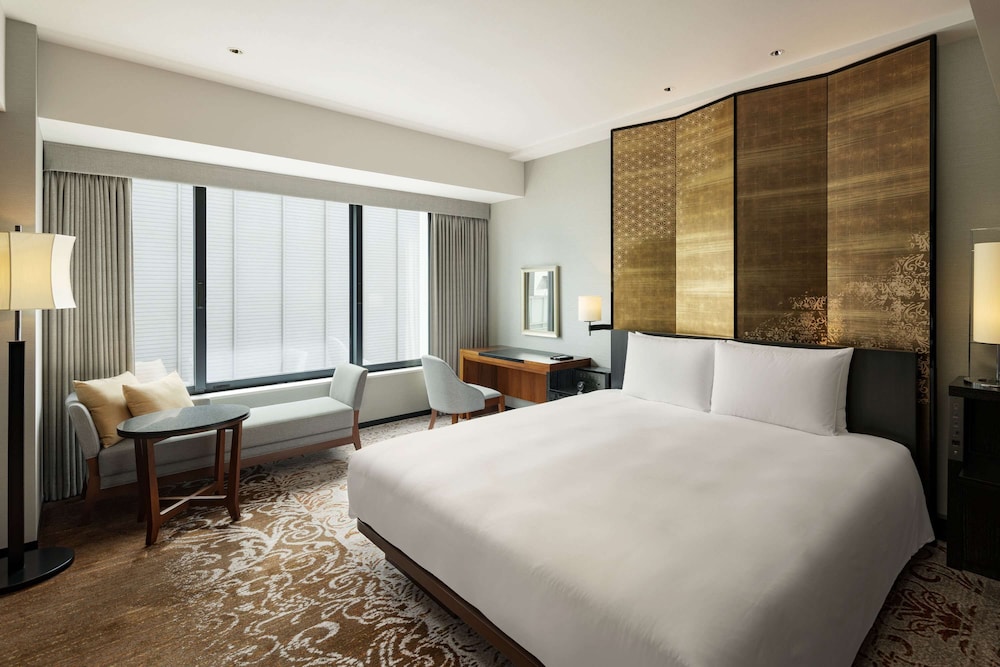 デラックス ルーム キングベッド 1 台 | ハイアットリージェンシー 横浜