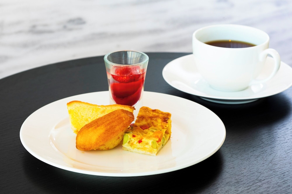 クラブ ルーム シングルベッド 2 台 (Club Access) エグゼクティブ ラウンジ7 | ハイアットリージェンシー 横浜