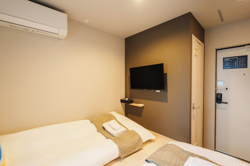 ハリウッドツイン(共用シャワー) 客室7 | BAKURO - DOYANEN HOTELS