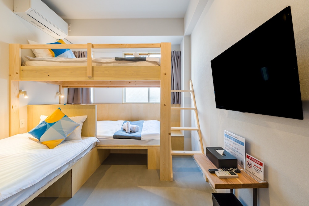 グループトリプル (共用シャワー・トイレ) 禁煙 客室6 | BAKURO - DOYANEN HOTELS