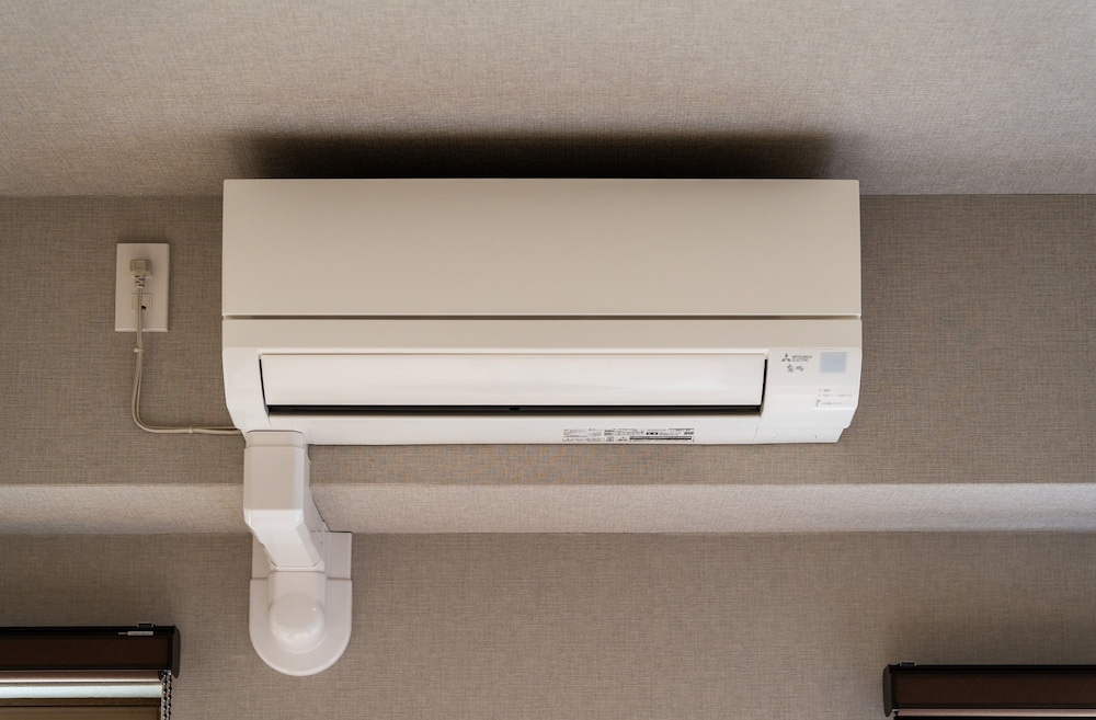 スタンダードツイン(共用シャワー) 客室1 | BAKURO - DOYANEN HOTELS