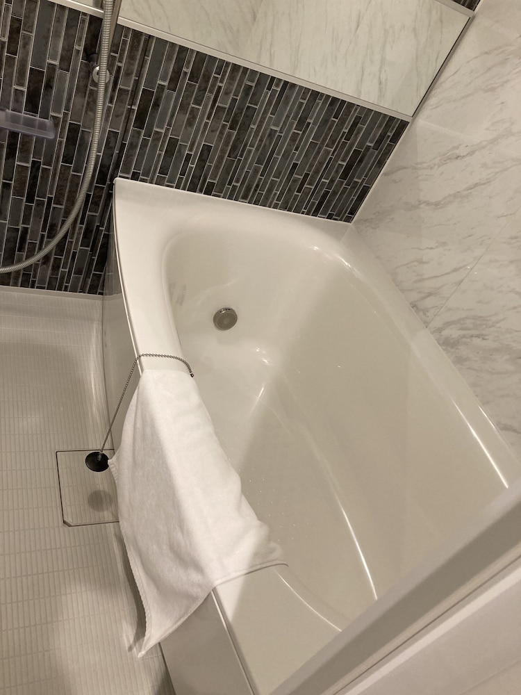 ファミリー スイート バスルーム1 | A.T. HOTEL HAKATA