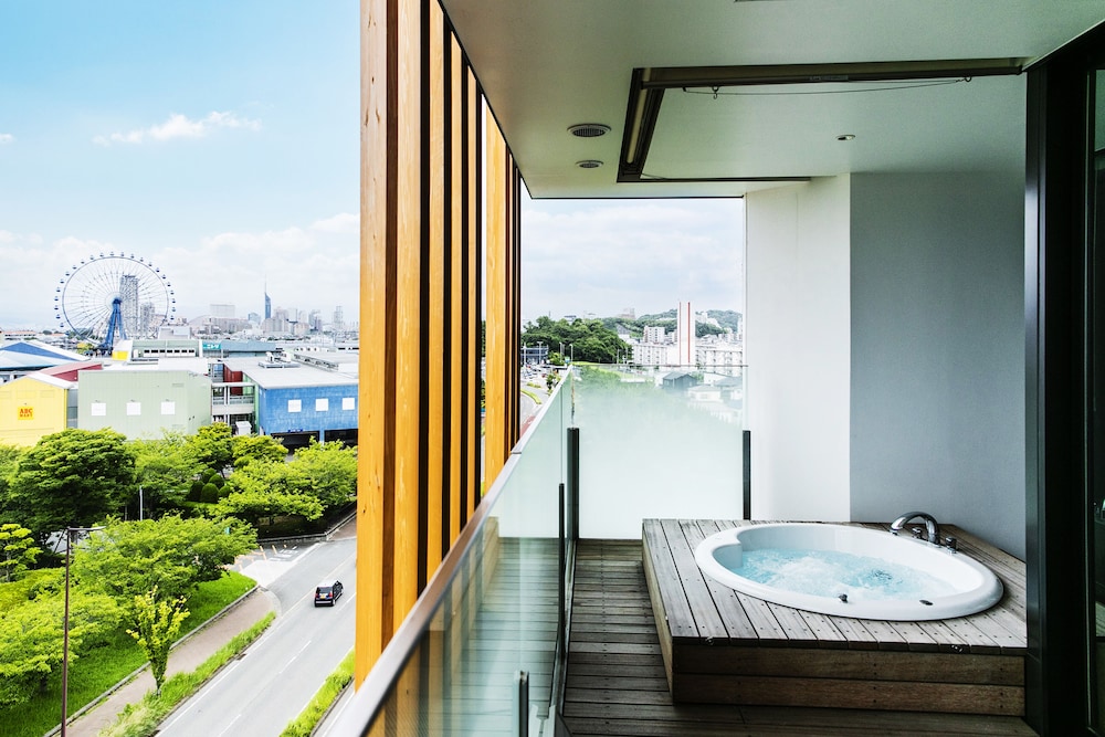 ラグジュアリー スイート バルコニーからの眺望0 | ガーデンテラス福岡ホテル & リゾート