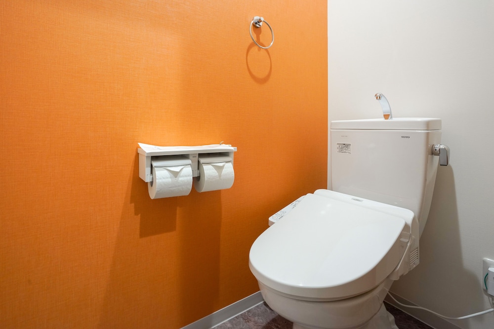 デラックス ツインルーム (23時以降のチェックインはできませんのでご注意ください) 客室2 | HOTEL R9 The Yard 矢板