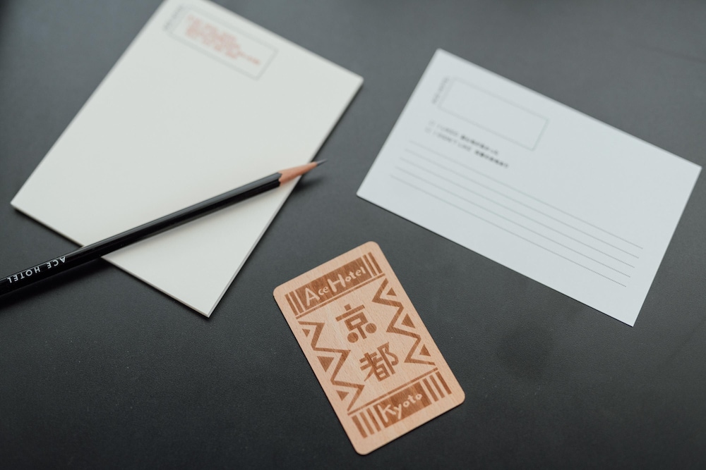 スタンダードキング 禁煙(定員: 大人2名・添寝12歳以下1名) 客室2 | エースホテル京都