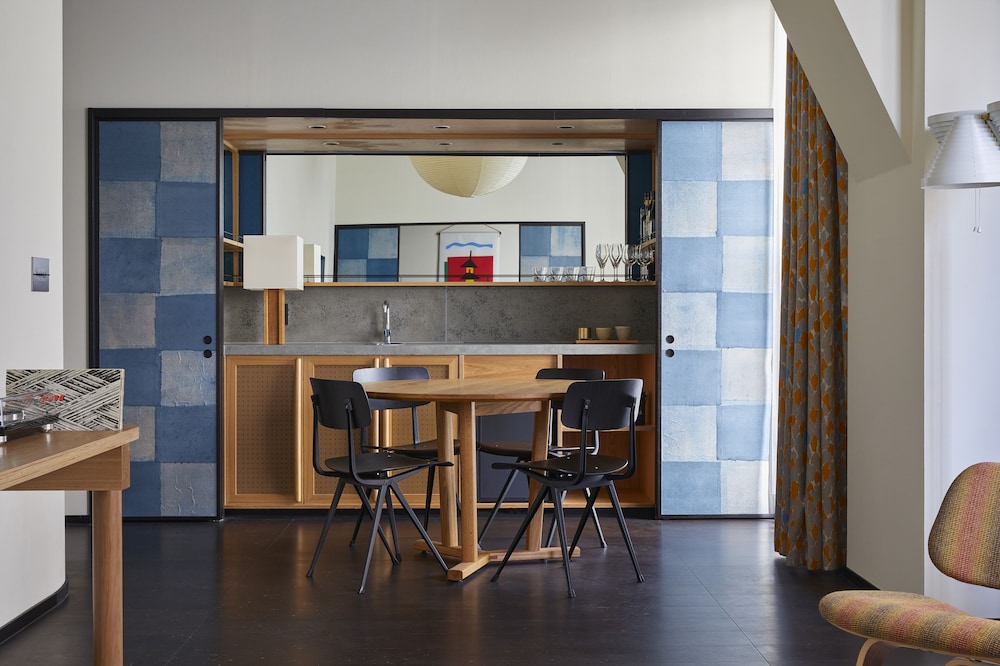 エーススイート 禁煙 (定員: 大人2名・添寝12歳以下1名) 客室2 | エースホテル京都