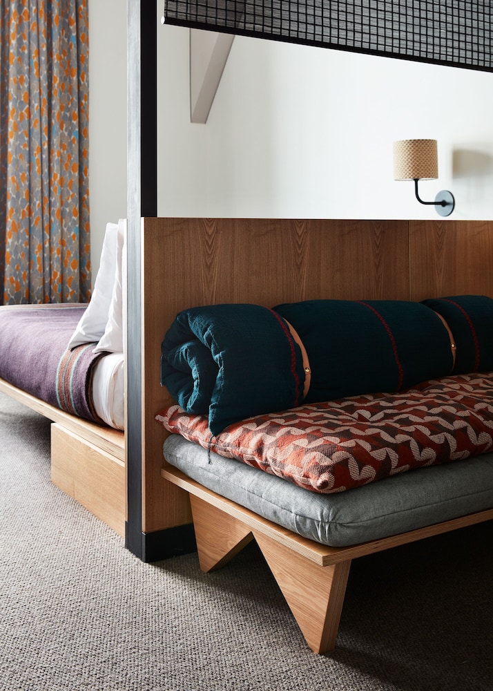 ヒストリックツイン 禁煙 (定員: 大人2名・添寝12歳以下2名) 客室4 | エースホテル京都