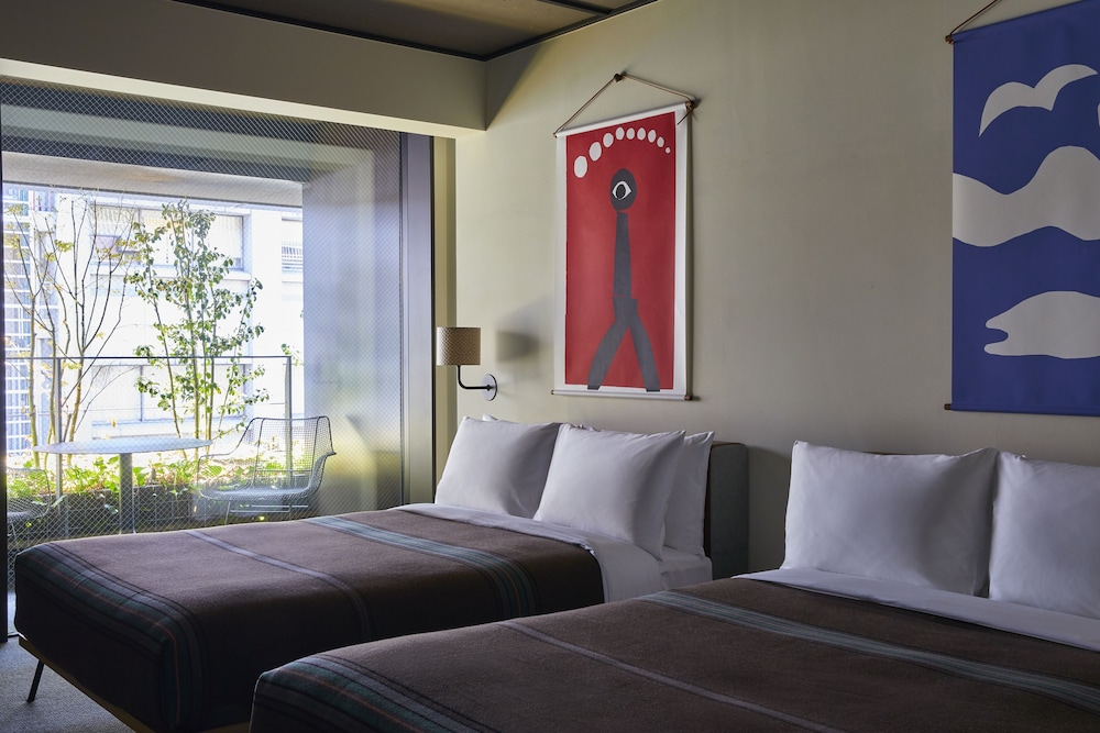 デラックスツイン 禁煙 (定員: 大人2名・添寝12歳以下2名) | エースホテル京都