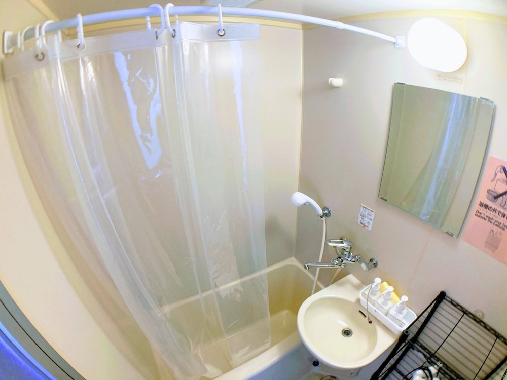 最大5人部屋 禁煙 バスルーム0 | ルルル あたご館