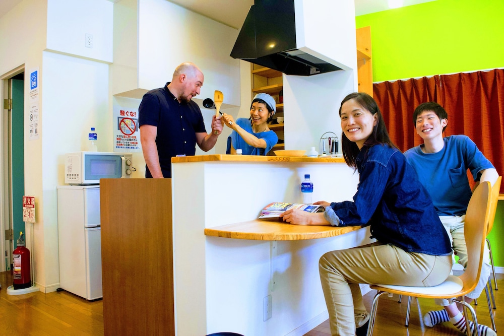 最大12人部屋 禁煙 専用キッチン0 | ルルル あたご館