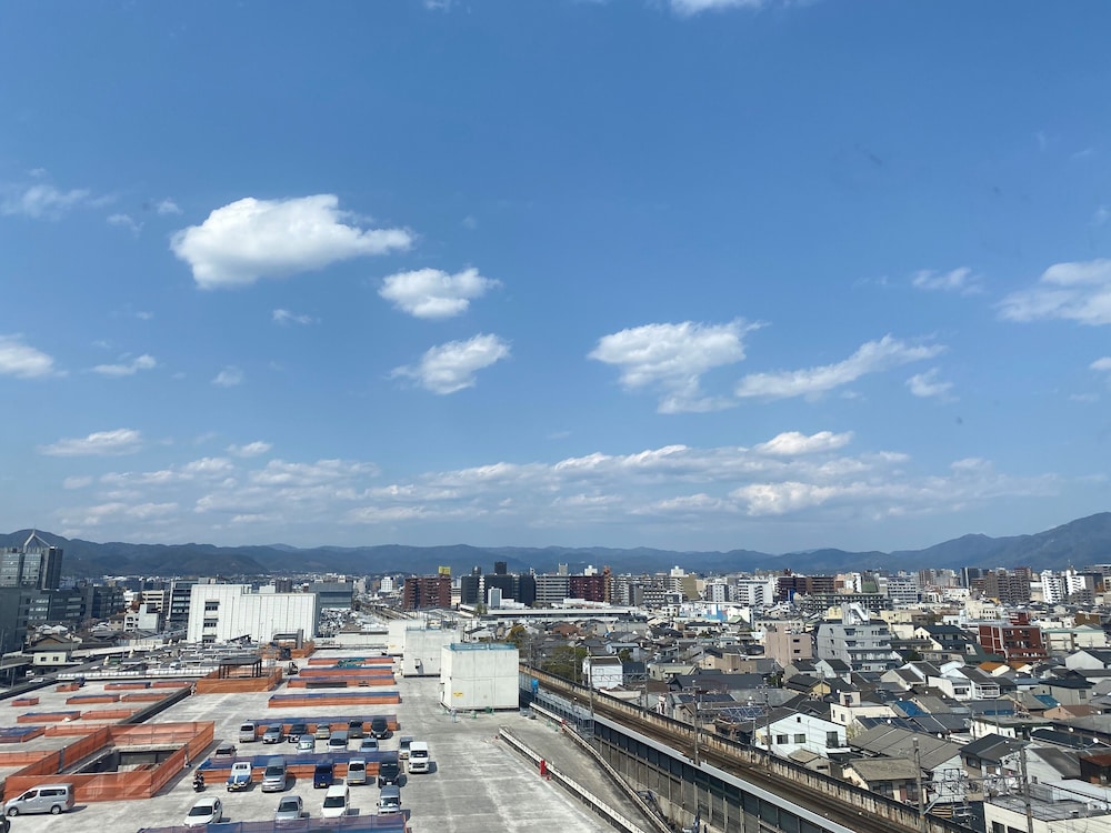 デラックス ツインルーム 43㎡ 禁煙 シティ ビュー0 | ホテル エミオン 京都