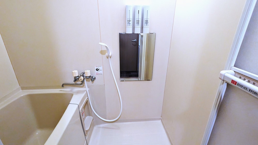 ベーシック ダブルルーム バスルーム0 | KIYAZA HOME 札幌