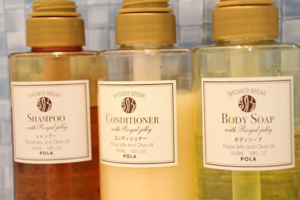 ツインルーム エキストラベッド付 バスルームの設備2 | パインヒルズホテル 宮古島