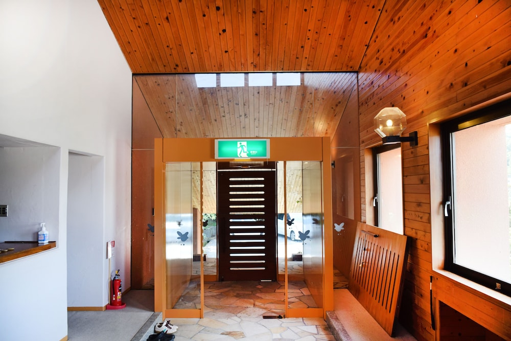 内部エントランス1 | 太陽のおうち