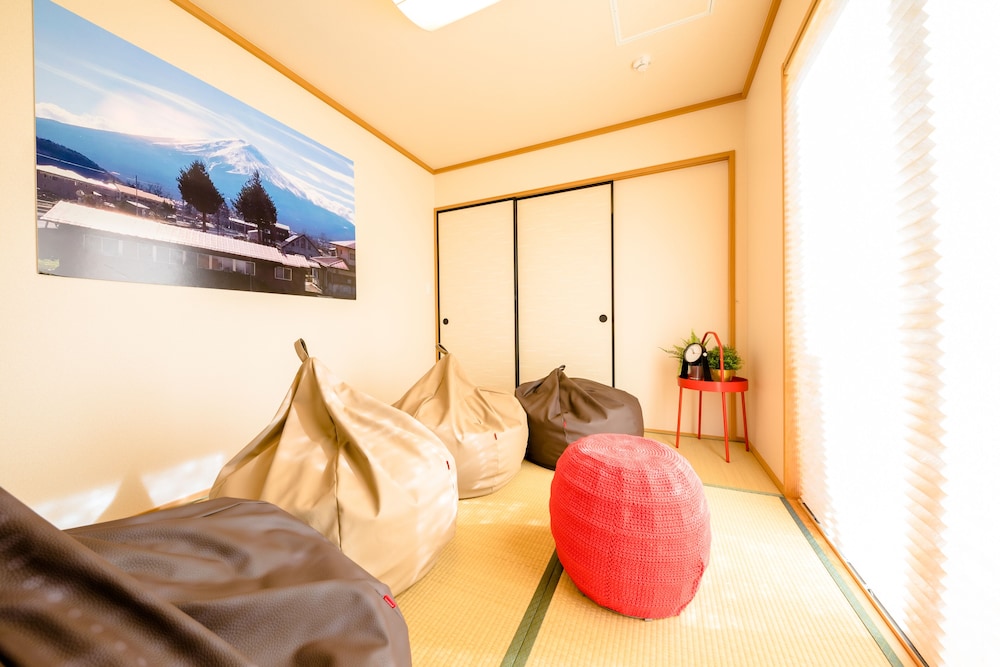 ヴィラ 3 ベッドルーム 客室4 | Fuji Viewest Villa RAKUWA