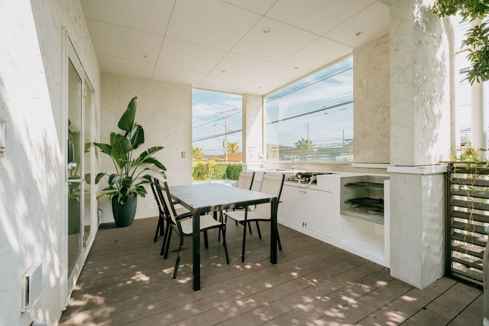 エクスクルーシブ ヴィラ プールビュー 専用キッチン2 | CASABLANCA POOL HOUSE – KAMAKURA