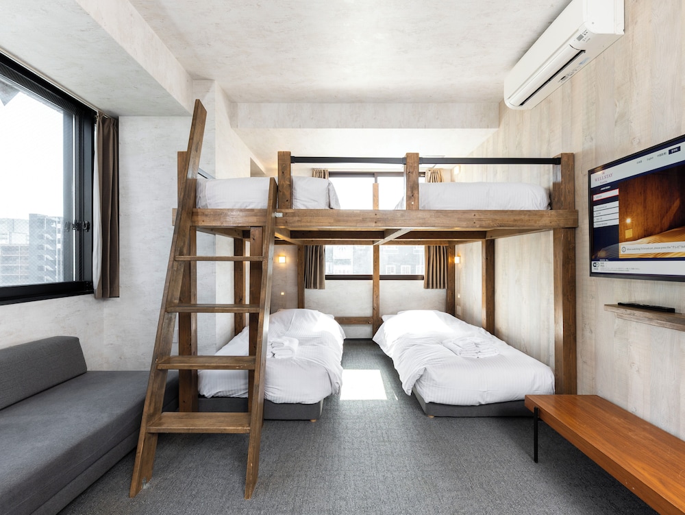 ファミリースイートルーム 客室7 | WELLSTAY 難波