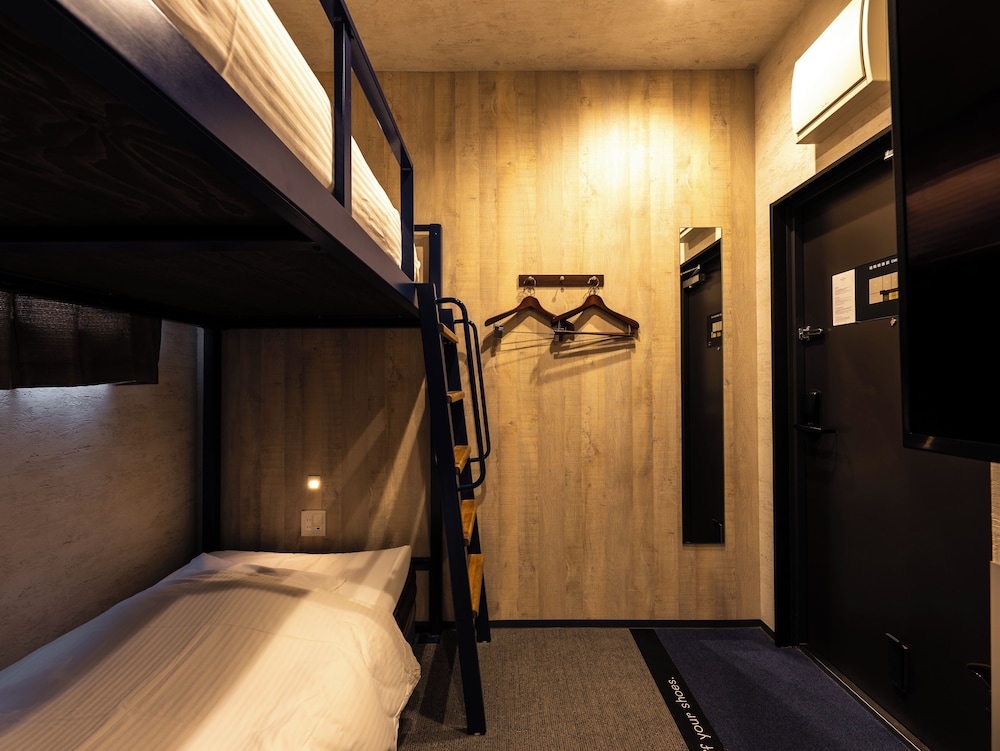 スタンダード ツインルーム 客室3 | WELLSTAY 難波