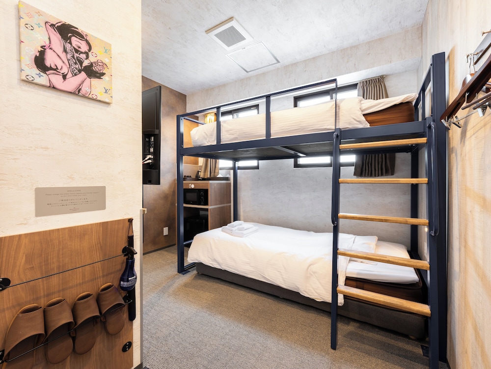 スタンダード ツインルーム | WELLSTAY 難波