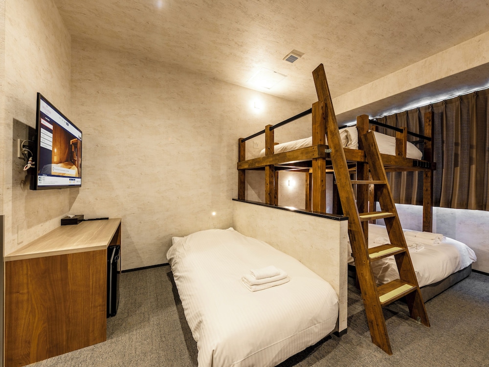 ファミリースイートルーム 客室4 | WELLSTAY 難波