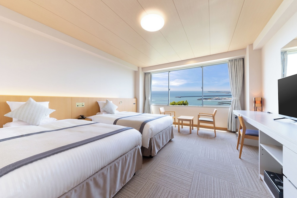 [オーシャンビュー] スタンダードトリプル 禁煙 客室1 | 亀の井ホテル 焼津