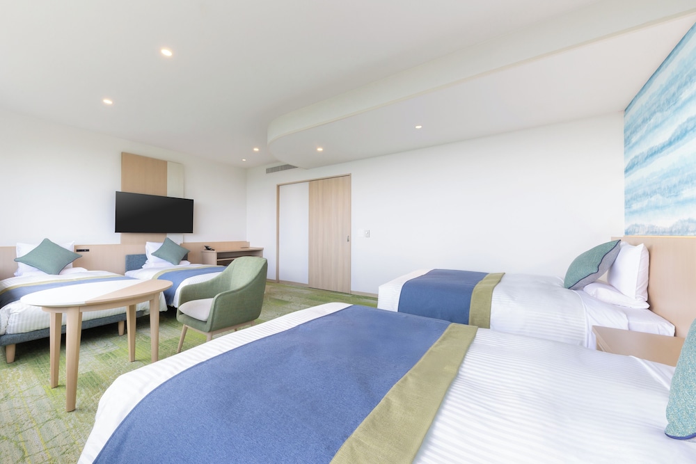 [オーシャンビュー] デラックスフォース (バス付) 禁煙 客室1 | 亀の井ホテル 焼津