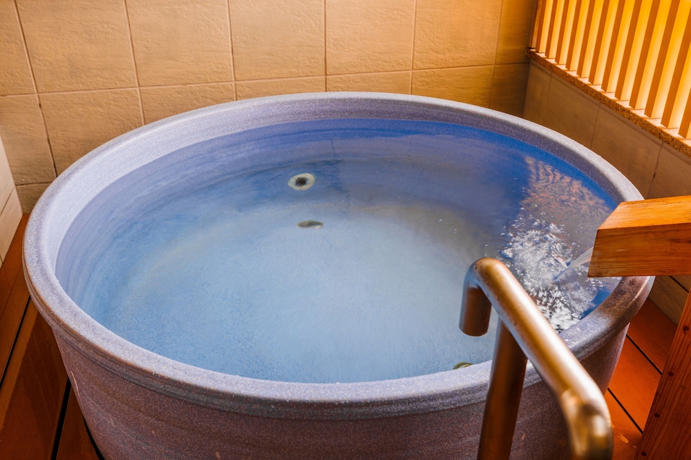 [オーシャンビュー] 露天風呂付き特別和洋室 禁煙 バスルーム0 | 亀の井ホテル 焼津