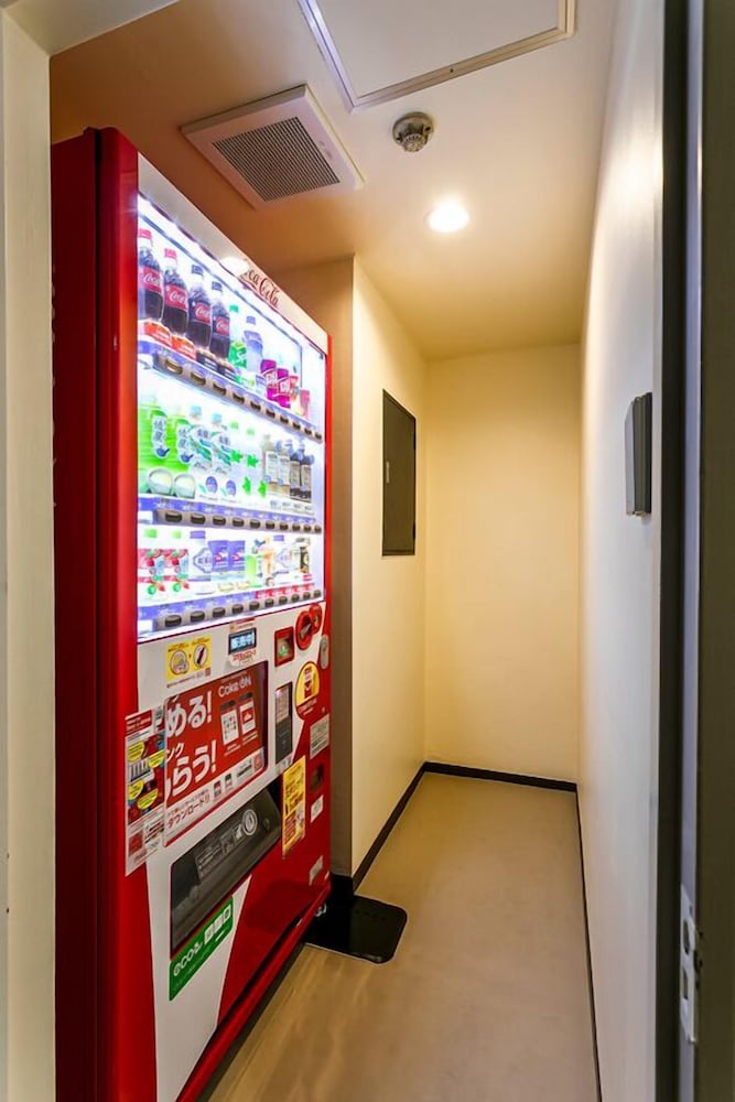 自動販売機1 | HOTEL DOUBLE Funabashi 自動販売機1 | HOTEL DOUBLE Funabashi