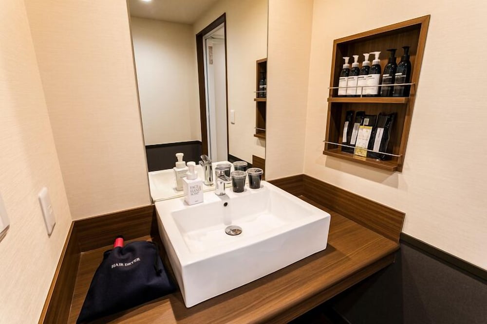 スーペリアダブルルーム 喫煙可 客室1 | HOTEL DOUBLE Funabashi