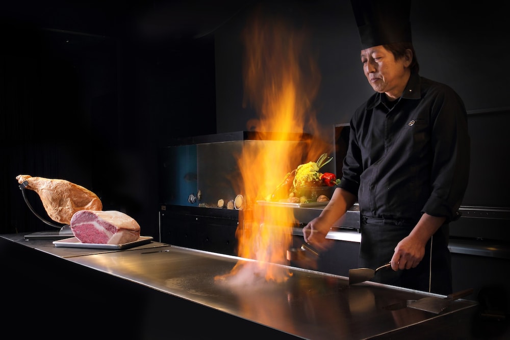 レストラン1 | 鉄板焼オーベルジュ 別邸夢咲