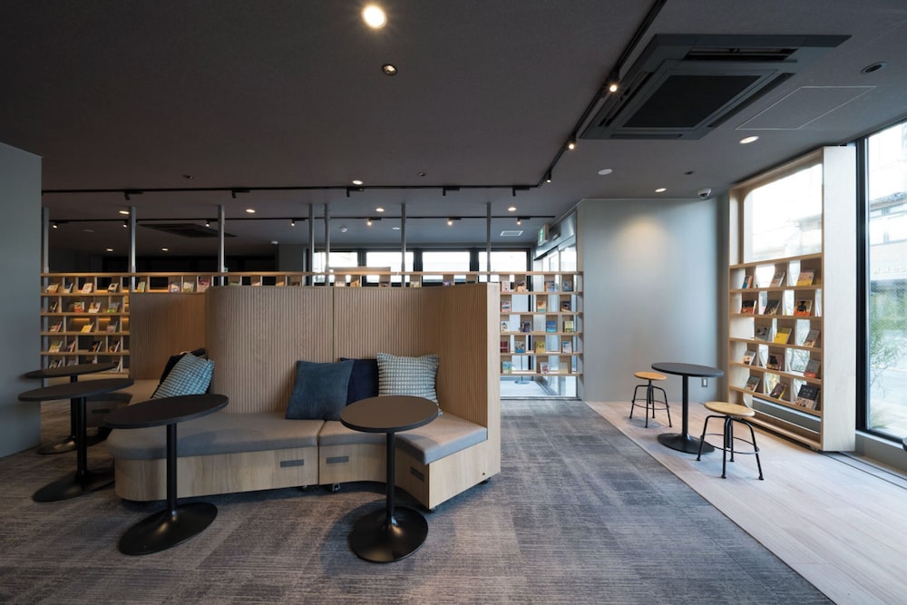 ロビー1 | BOOK HOTEL 京都九条