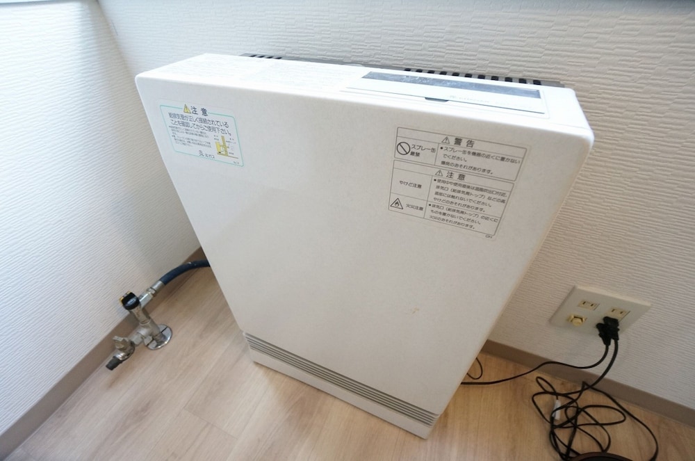 暖房1 | 島屋ビル 302