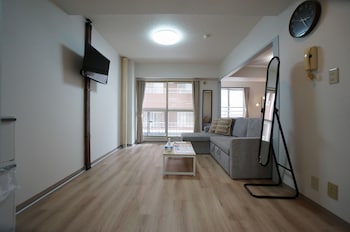島屋ビル 302