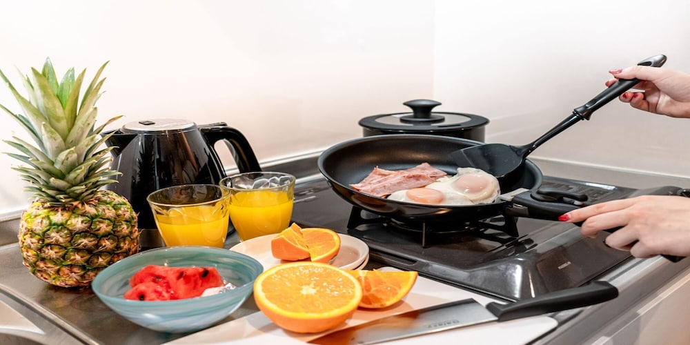 2ベッドルーム ヴィラ 専用キッチン0 | 宮古島ヴィラ シャルル