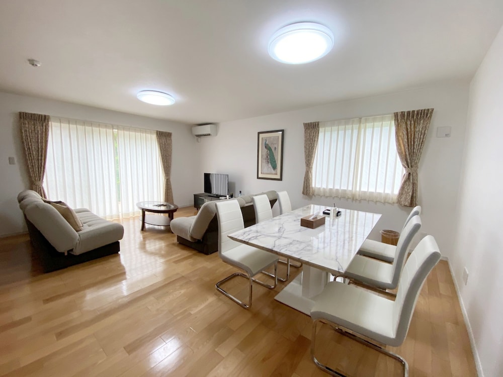 2ベッドルーム ヴィラ 客室5 | 宮古島ヴィラ シャルル