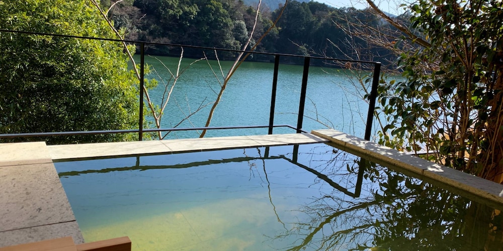 ウエスタン 客室5 | 湖畔遊