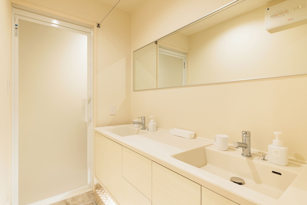 スタンダードC 禁煙 バスルーム2 | グランドベース長崎シティ