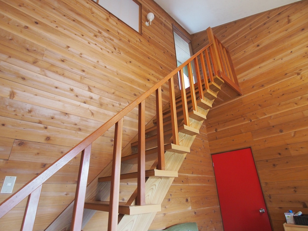 階段1 | ATAMI COTTAGE 6 PEOPLE WITH FREE PARKING!