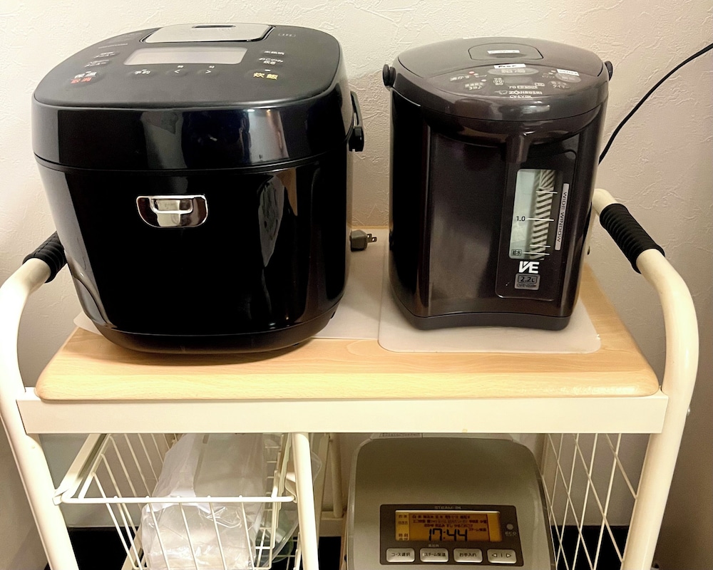 貸別荘「みつ葉邸」定員16名 禁煙 専用キッチン6 | みつば邸