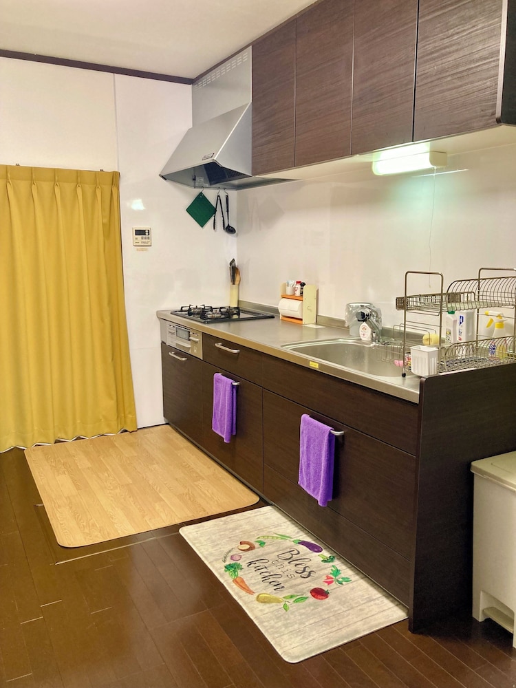貸別荘「みつ葉邸」定員12名 専用キッチン7 | みつば邸