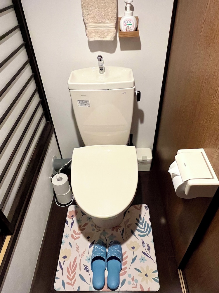 貸別荘「みつ葉邸」定員12名 バスルーム0 | みつば邸