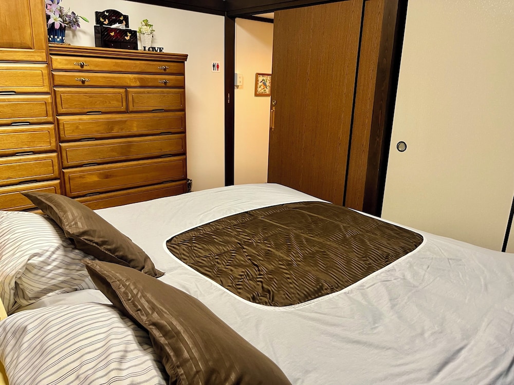 貸別荘「みつ葉邸」定員16名 禁煙 客室10 | みつば邸