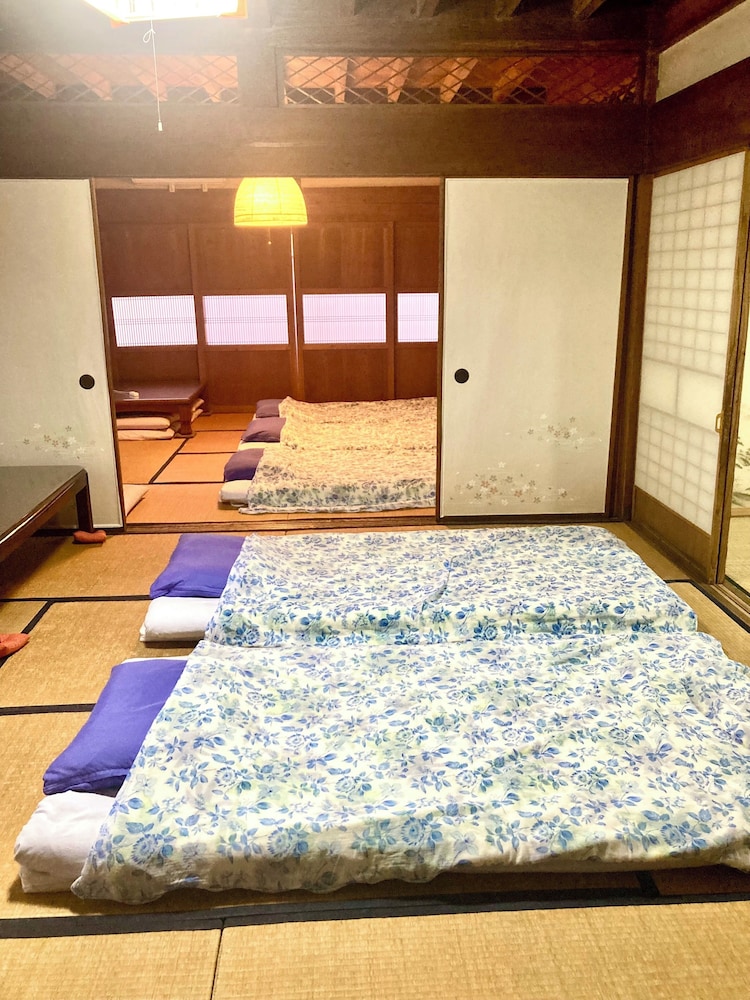 貸別荘「きよみず邸」１階貸切、近隣天然温泉、伊香保・榛名30分、年中BBQ・雨天OK! 最大20名 禁煙 客室13 | きよみず邸